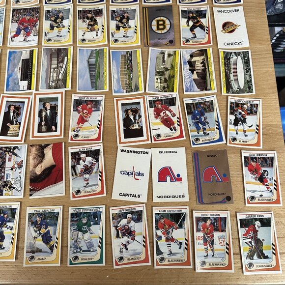 Lot Of 72 1989-90 Panini Stickers Hockey - Picture 5 of 6
